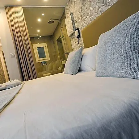 Aqueduct Boutique B&B מלון ויקטוריה