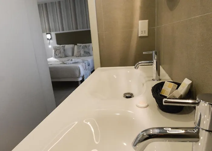 Aqueduct Boutique 3*